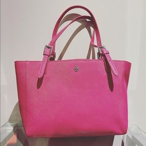 🌷👜TORY BURCH 👜 🌷Auth
shoulder tote
